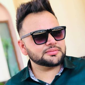 Meet your Posher, Garry